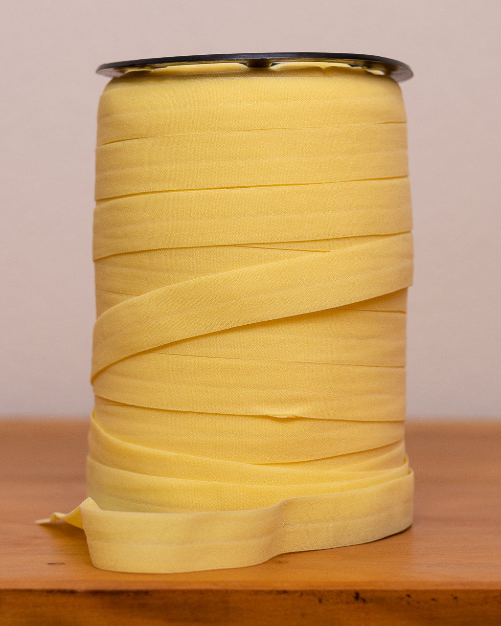 Elástico dobrável Maira 16 cor Sunkisses dourado para detalhes luminosos