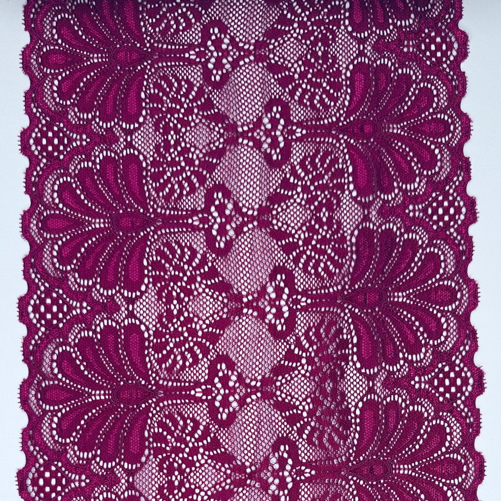 Renda Delicate 192 odalisca vibrante e marcante.