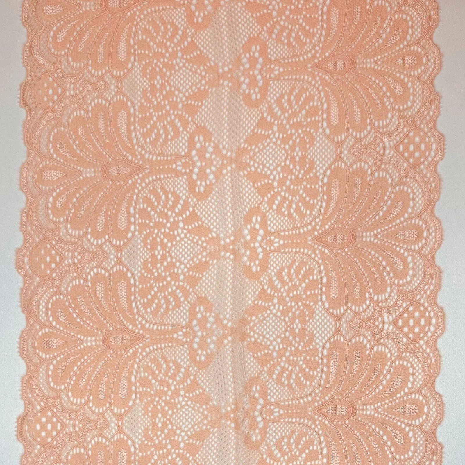 Renda Delicate 192 pêssego suave e delicada.