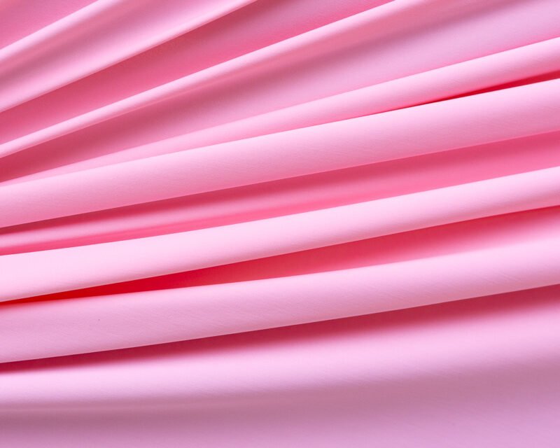 Microfibra Ramatex rosa bb da Evelin Tecidos e Aviamentos – tom suave e feminino para lingerie infantil ou delicada.