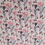 Microfibra Estampa Digital Floral Miúdo Rosa e Folhas Escuras - Evelin Tecidos e Aviamentos Tecido Microfibra Estampa Digital floral miúdo com flores rosa, folhagens escuras e pontinhos sobre fundo branco, da Evelin Tecidos e Aviamentos.