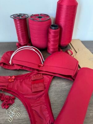 Kit Lírio para confecção de lingerie com aviamentos completos, disponível na Evelin Tecidos e Aviamentos.