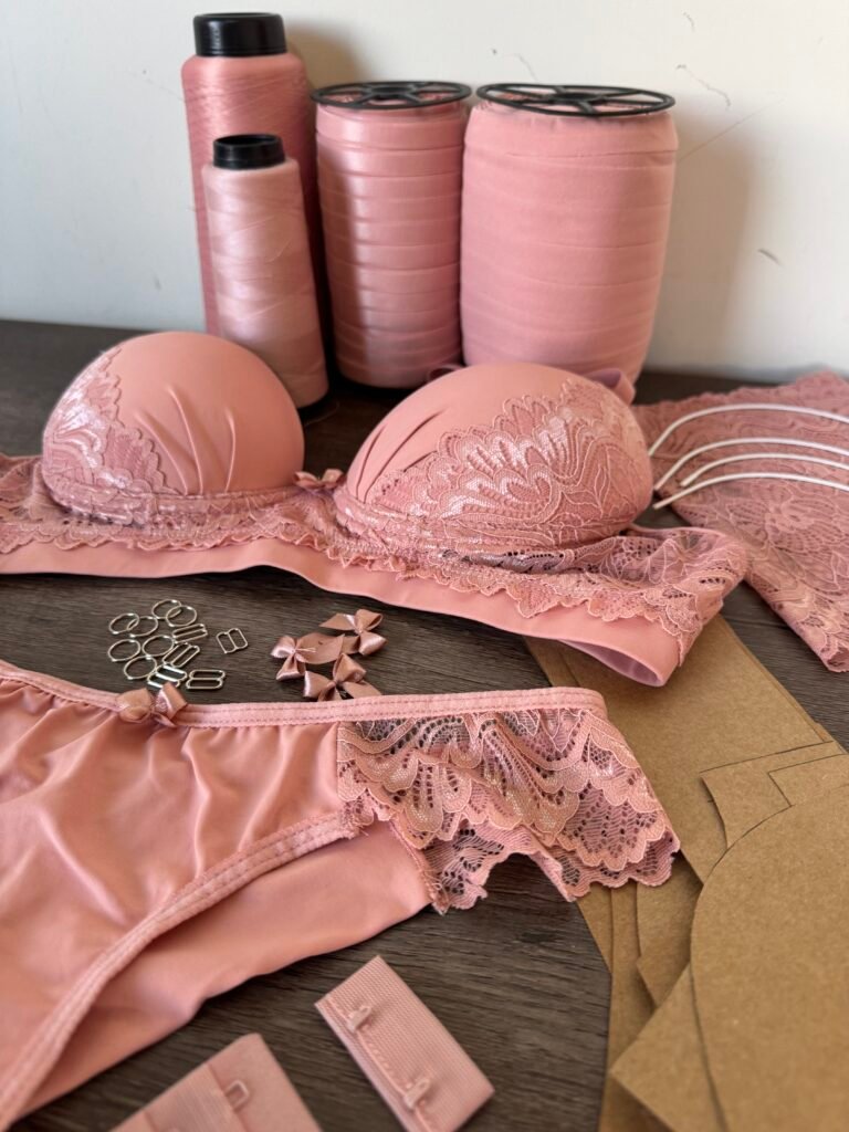 Kit Tulipa para fabricação de lingerie com aviamentos completos, exclusivo da Evelin Tecidos e Aviamentos.
