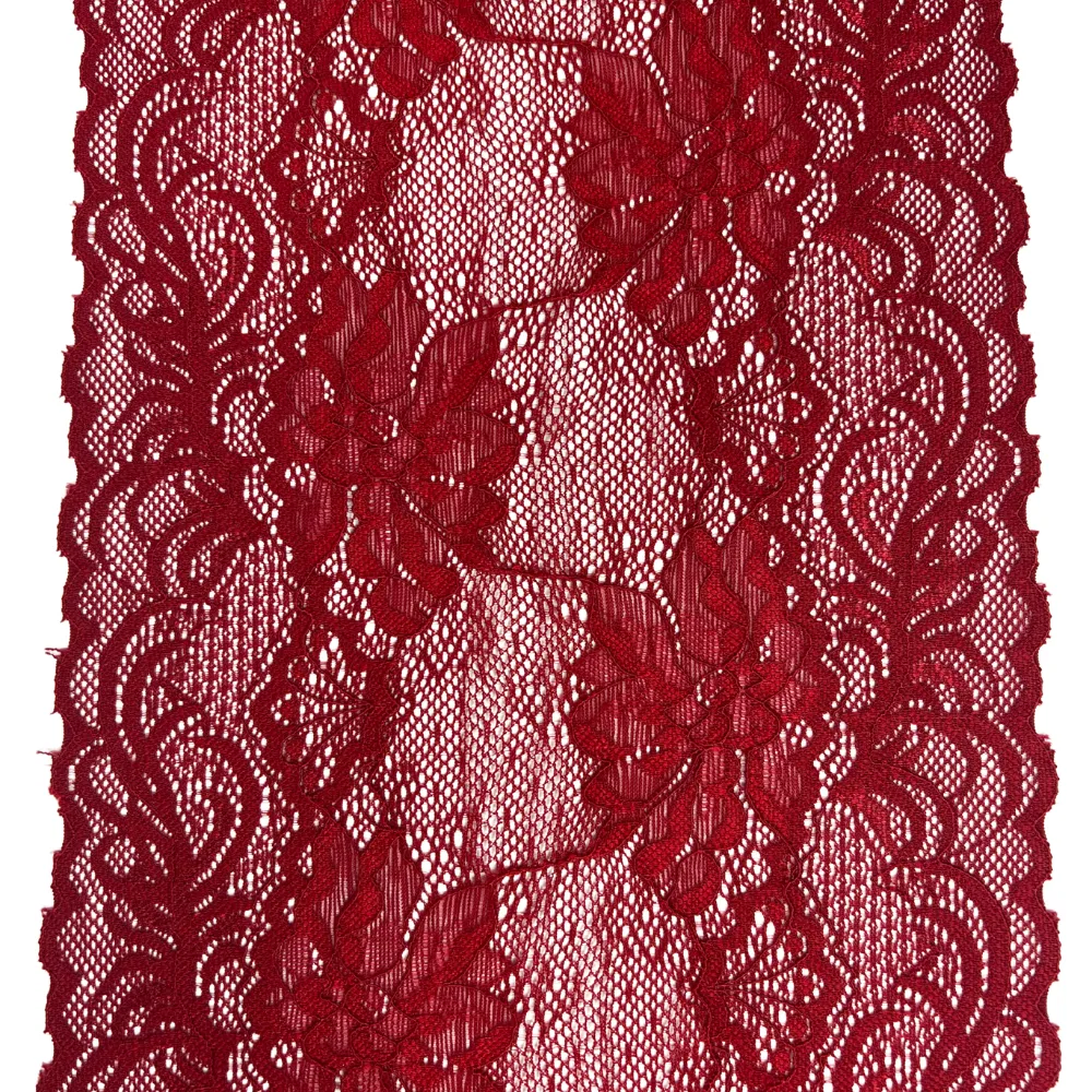 Renda Evelin 119 na cor divino, com tom lilás delicado e romântico.