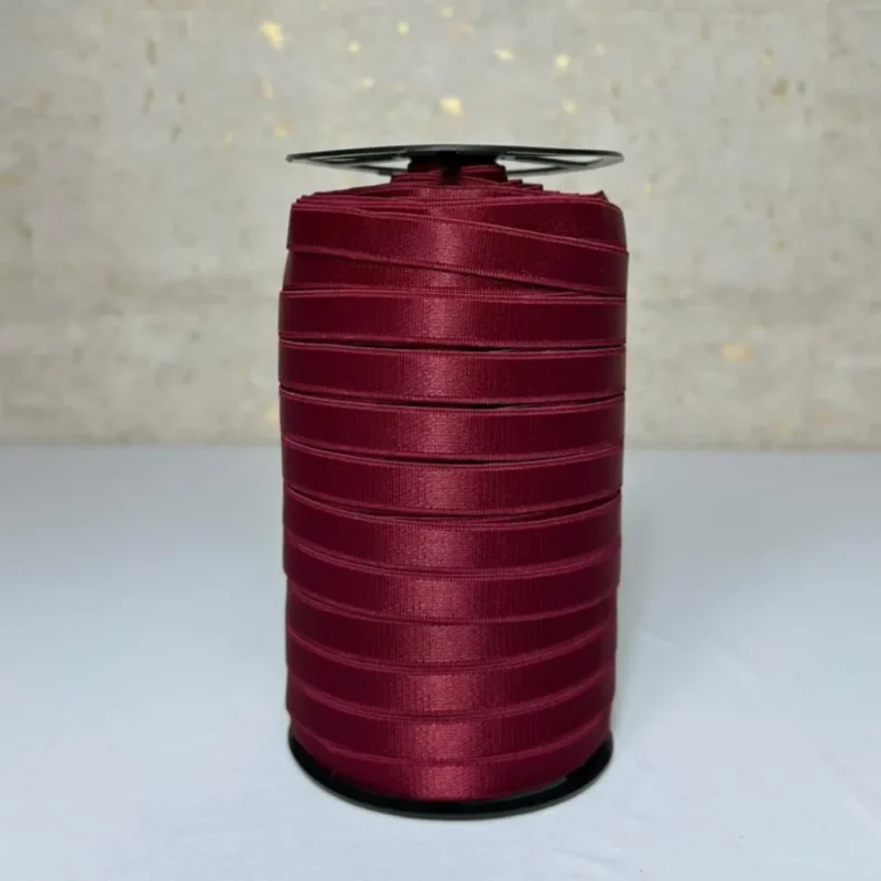 Alça Cactus 10 mm Carmim para lingerie, alça reforçada com ajuste preciso e ótima elasticidade.