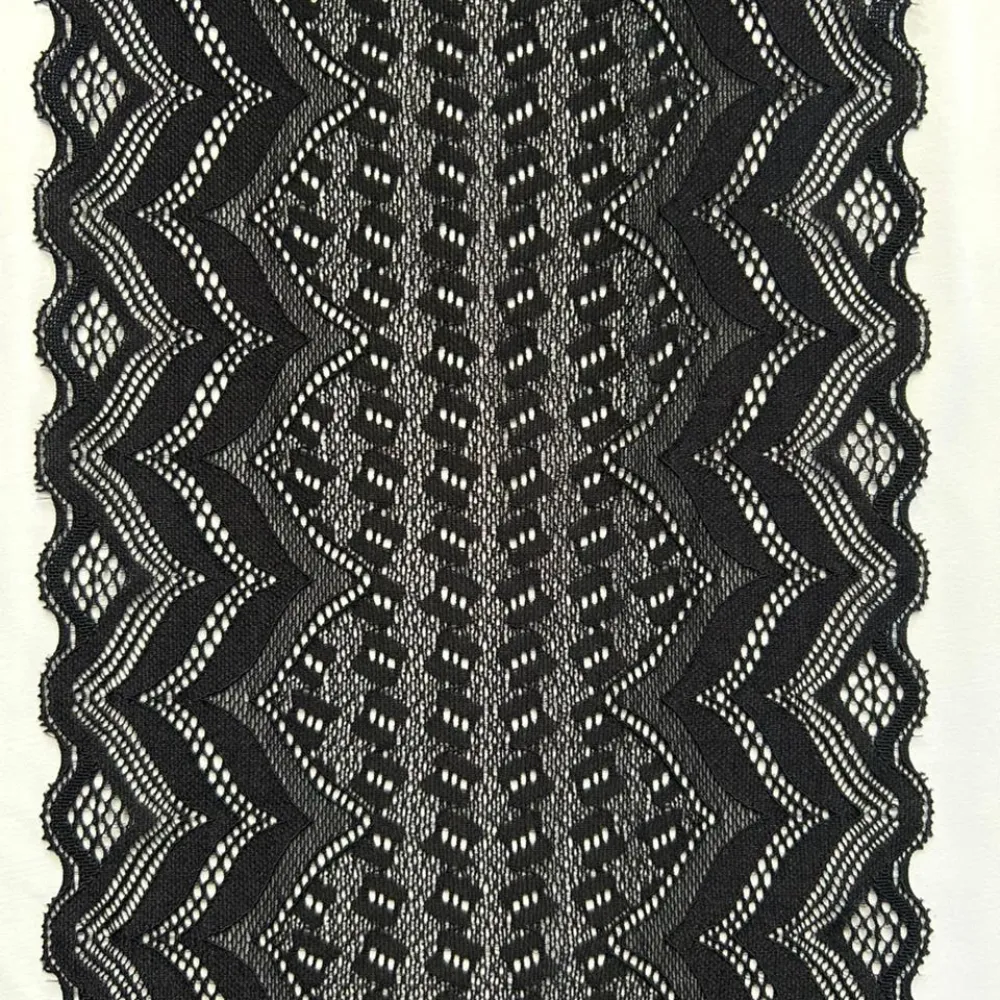 Renda 112 na cor preto Evelin Tecidos e Aviamentos