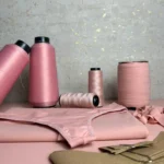 Foto principal do Kit Calcinha da Evelin Tecidos e Aviamentos com tecidos, elásticos, aviamentos e molde para produção de lingerie.