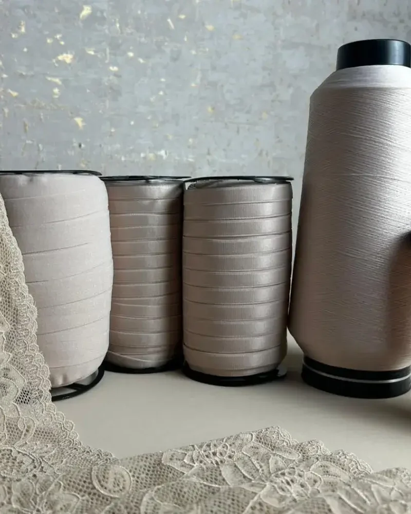 Kit fabricação calcinha tanga pala dupla Evelin Tecidos para produção de lingerie com acabamento profissional